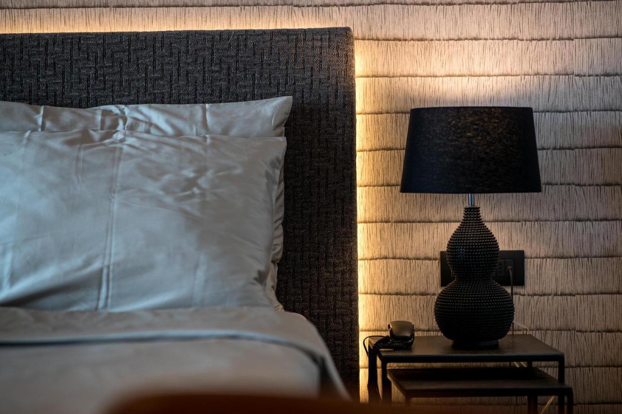 Hotel Finkenhof - Feel At Home Schenna Exteriör bild